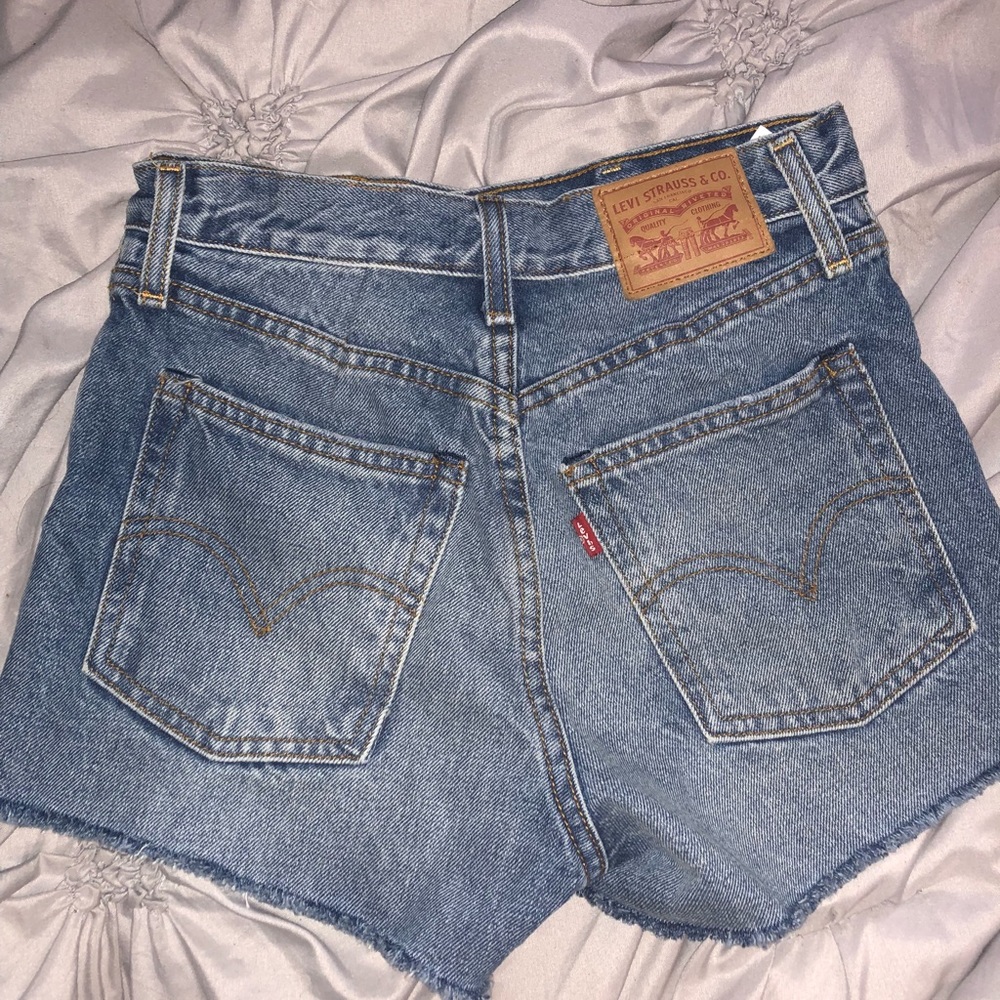 Levi jean shorts